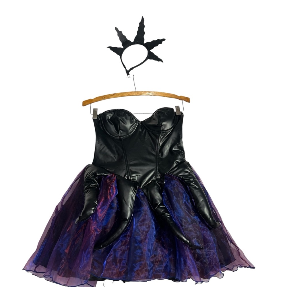 NWT Ursula costume Dolls Kill Size Small
